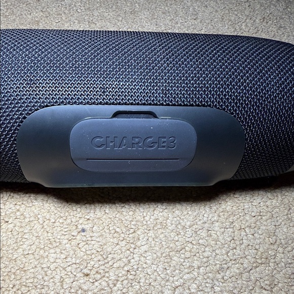 JBL Black Wireless Speaker Charge 3 - Picture 11 of 12